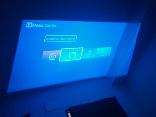 Proyector Wifi y Bluetooth