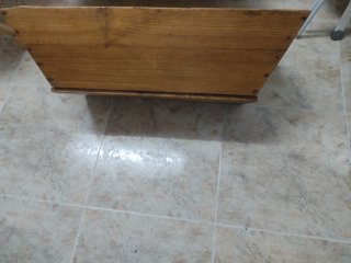 Artesa antigua de madera