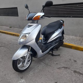 Yamaha Cygnus Plata Automática