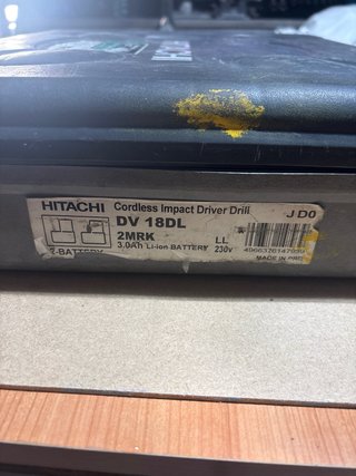 Taladro Hitachi a Batería con Maletín