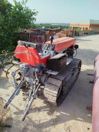 Tractor de cadenas Massey Ferguson
