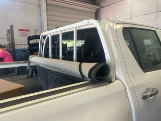 Lona Cubrecaja Toyota Hilux Doble Cabina