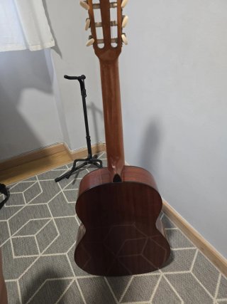 Guitarra Clásica + Libro Acordes