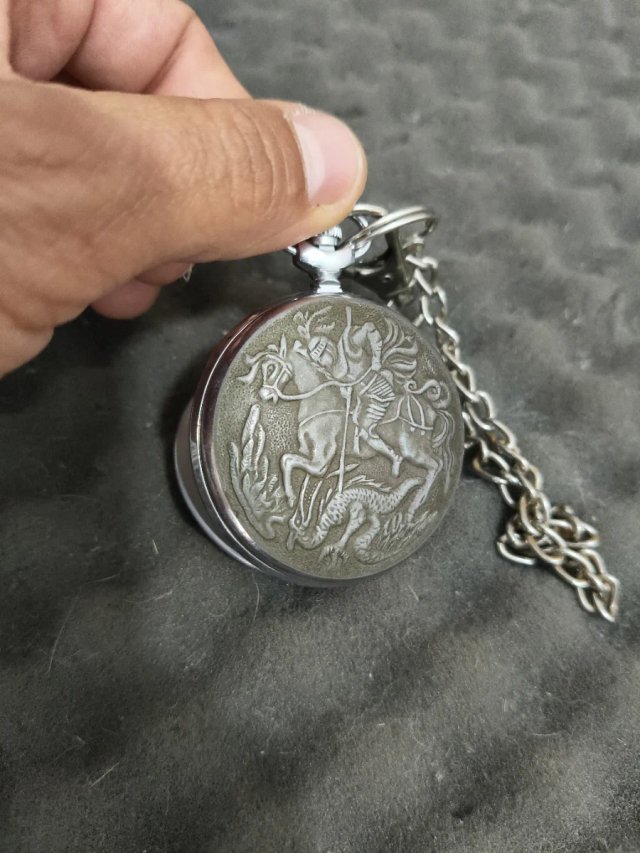 Reloj de bolsillo con cadena