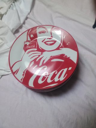 Piatti Coca-Cola Vintage, 13 unità, 3 illustrazioni