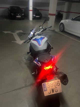 BMW S 1000 R Sportbike