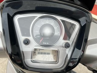 Kymco People 125 GTI