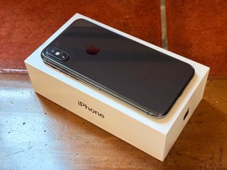 iPhone XS 64GB Nero - Batteria Nuova
