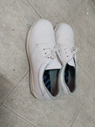 Zapatos de trabajo Robusta blancos