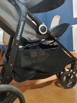 Carrito de paseo Kinderkraft gris