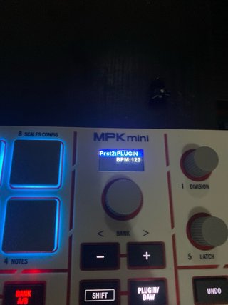 Akai MPK Mini Controlador MIDI