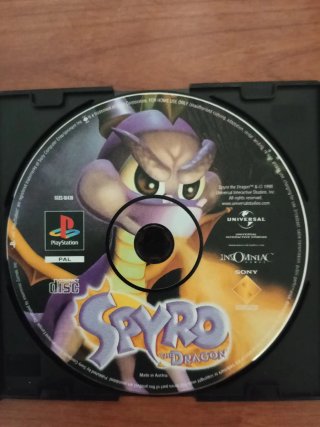 Spyro the Dragon PS1 Pal España
