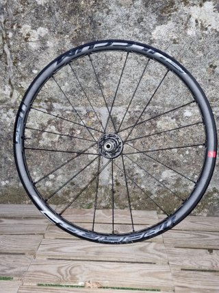 Ruedas Fulcrum Racing 3 DB Tubeless (solo llantas)