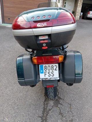 Honda st 1100