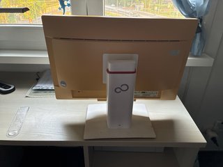 Monitor Fujitsu 22 pollici