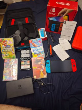 Lote Nintendo Switch OLED Azul/Rojo