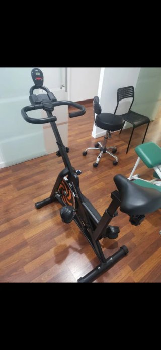 Bicicleta Estática Mobiclinic Fitness