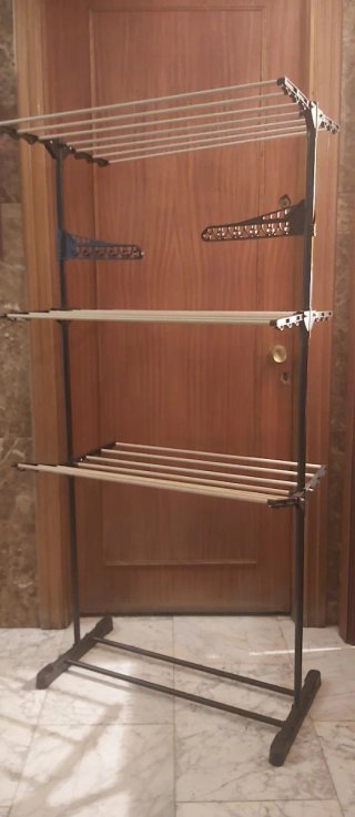 Tendedero vertical plegable y desmontable