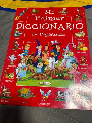 Mi primer diccionario en imágenes. Aprender leer..