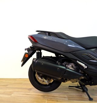 YAMAHA Tricity  300 (modelo actual) 2023