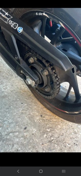 Honda CB650F Naked Preta e Vermelha