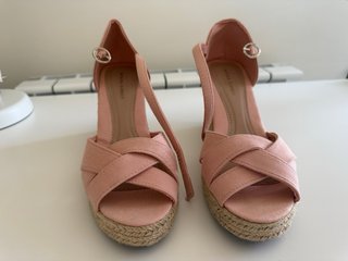 Sandalias de cuña Sfera Summer rosa talla 40