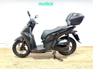 HONDA SH 125 (TOP CASE)