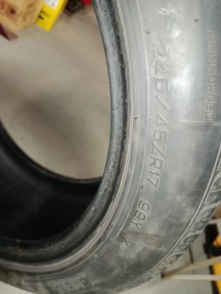 Neumáticos de coche 245/45R17