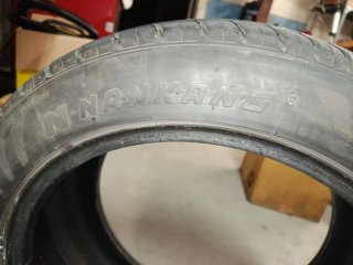 Neumáticos de coche 245/45R17