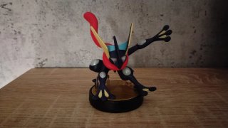 Figura Amiibo Greninja Smash Nintendo