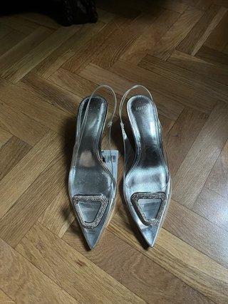 Zapato tacón vinilo Nude Mango