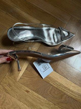 Zapato tacón vinilo Nude Mango