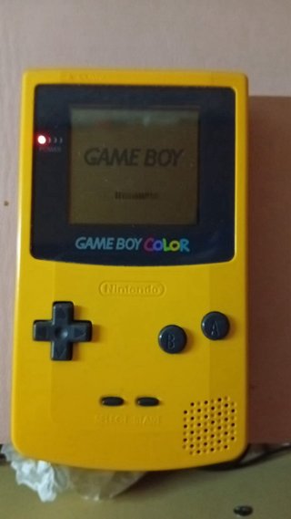 Nintendo Game Boy Color Amarillo