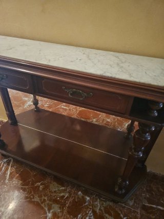 Mesa de entrada madera y mármol
