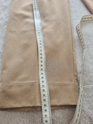 Pantalones Zara Talla L con Brillantitos