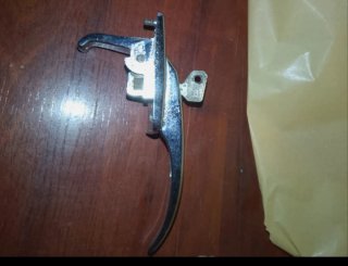 Maneta Puerta Seat 600 Cromada