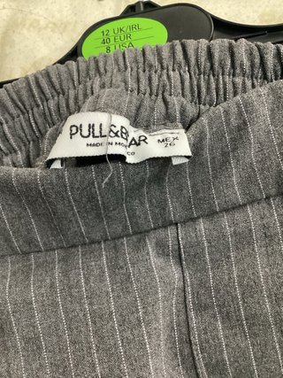 Pantalón gris de raya diplomática