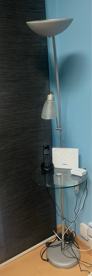 Lámpara de pie moderna cristal y metal