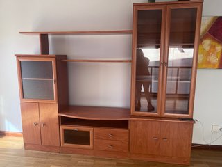 Mueble de salón madera y cristal