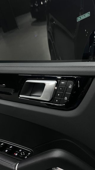Porsche Cayenne 2022