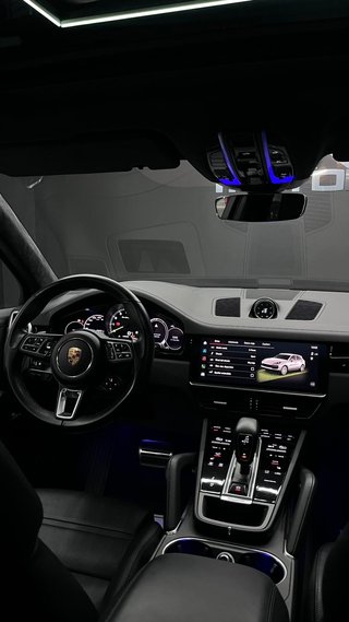 Porsche Cayenne 2022