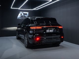 Porsche Cayenne 2022