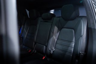 Porsche Cayenne 2022
