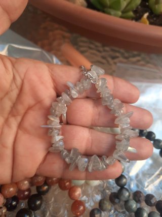 Pulsera cuarzo cristal chip cierre y labradorita