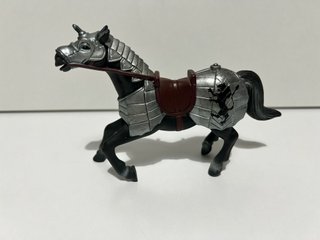 Caballo Medieval Simba con armadura