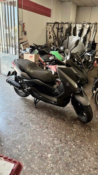 Yamaha XMAX 125 Negra/Gris