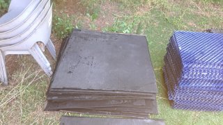 Base modular para césped