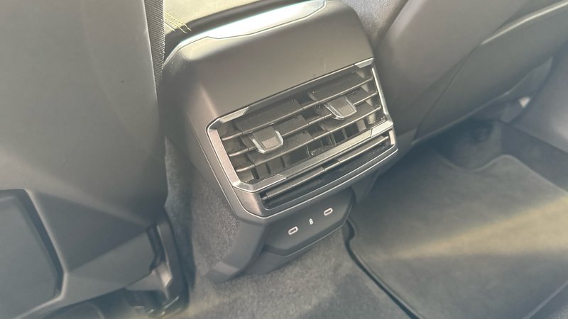 Lynk & Co 01 2026, foto 37