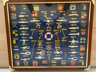 Cuadro de nudos marineros grande con banderas y br