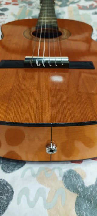Guitarra Admira Flamenca Amplificada